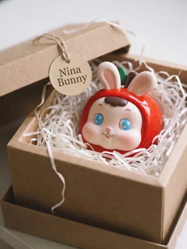 [IN STOCK] Nina Bunny Apple Edition Resin Art Figurine (7cm) - Ultra Rare Designer Toy