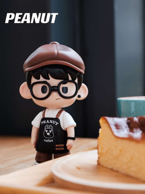 [IN STOCK] PEANUT “Barista” Art Toy Set Limited Edition (13cm, PU Resin)